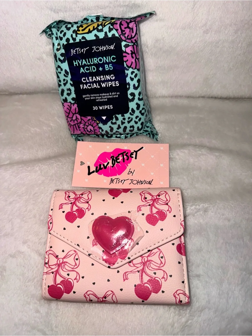 Betsey Johnson 🍒nwt~betsey johnson